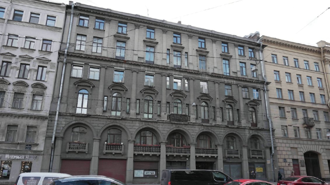 Два здания на Петроградской стороне из «выявленных» перенесли в реестр региональных памятников