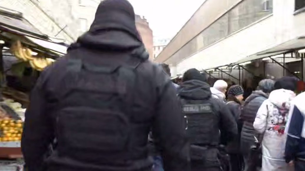 Скриншот видео: МВД по Петербургу и Ленобласти