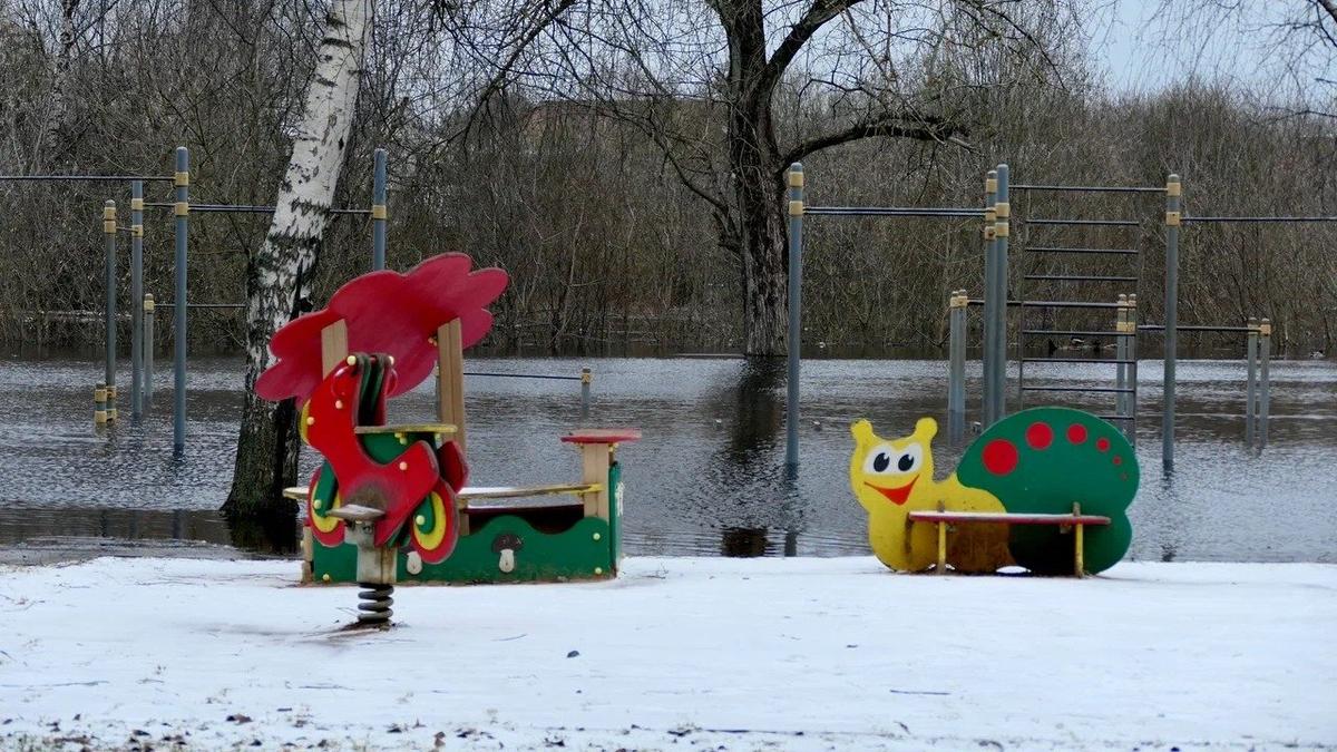 СКР проверит детсад в Приморском районе из-за ребёнка, упавшего с качелей