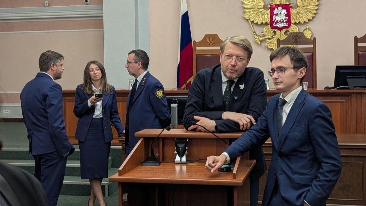 Председатель «Яблока» Николай Рыбаков (в центре). Фото: «Яблоко»