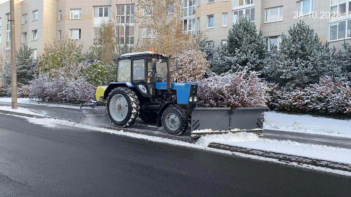 На улицы Петербурга вышли снегоуборочные машины — Новости Санкт-Петербурга  › МР7.ру