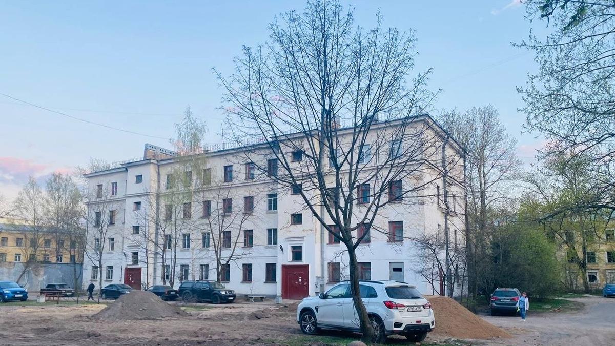 Жители «сталинки» в Калининском районе снова пытаются отстоять свой дом в горсуде