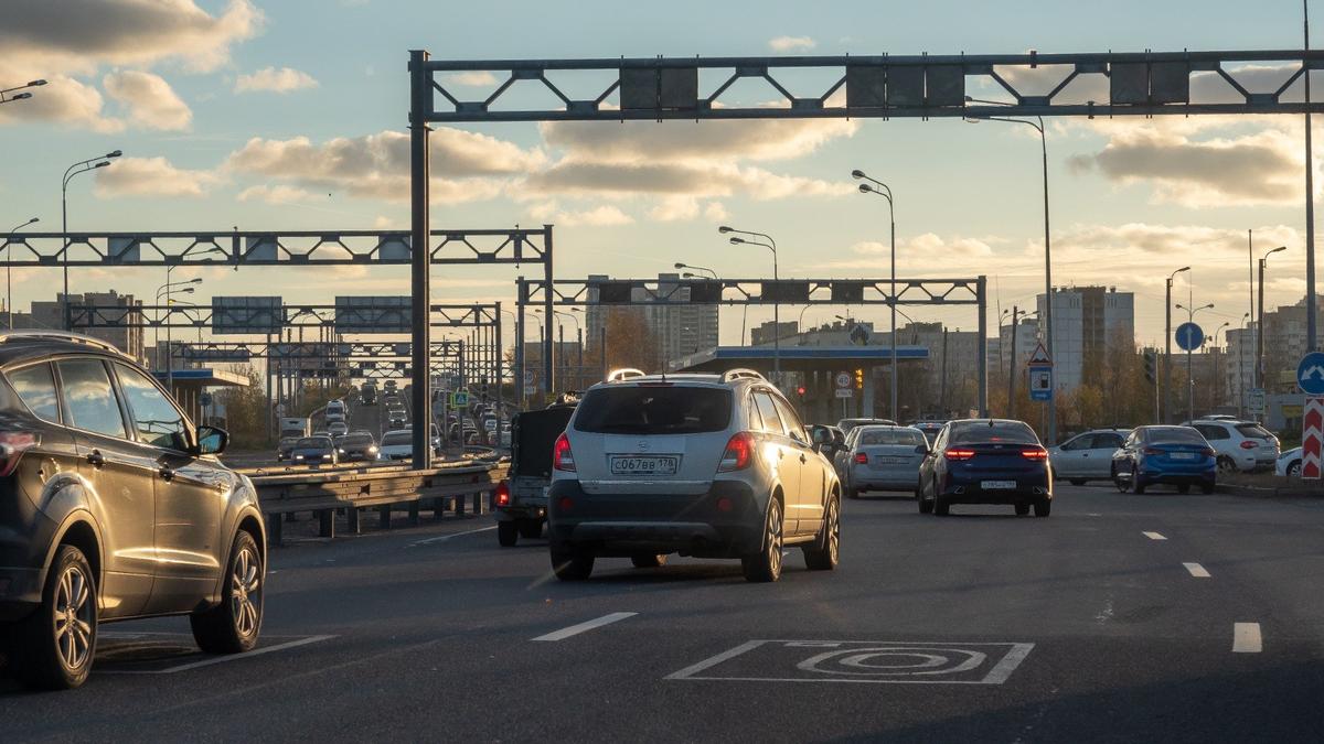 Смольный одобрил ППТ для продолжения Шуваловского проспекта до Парашютной улицы