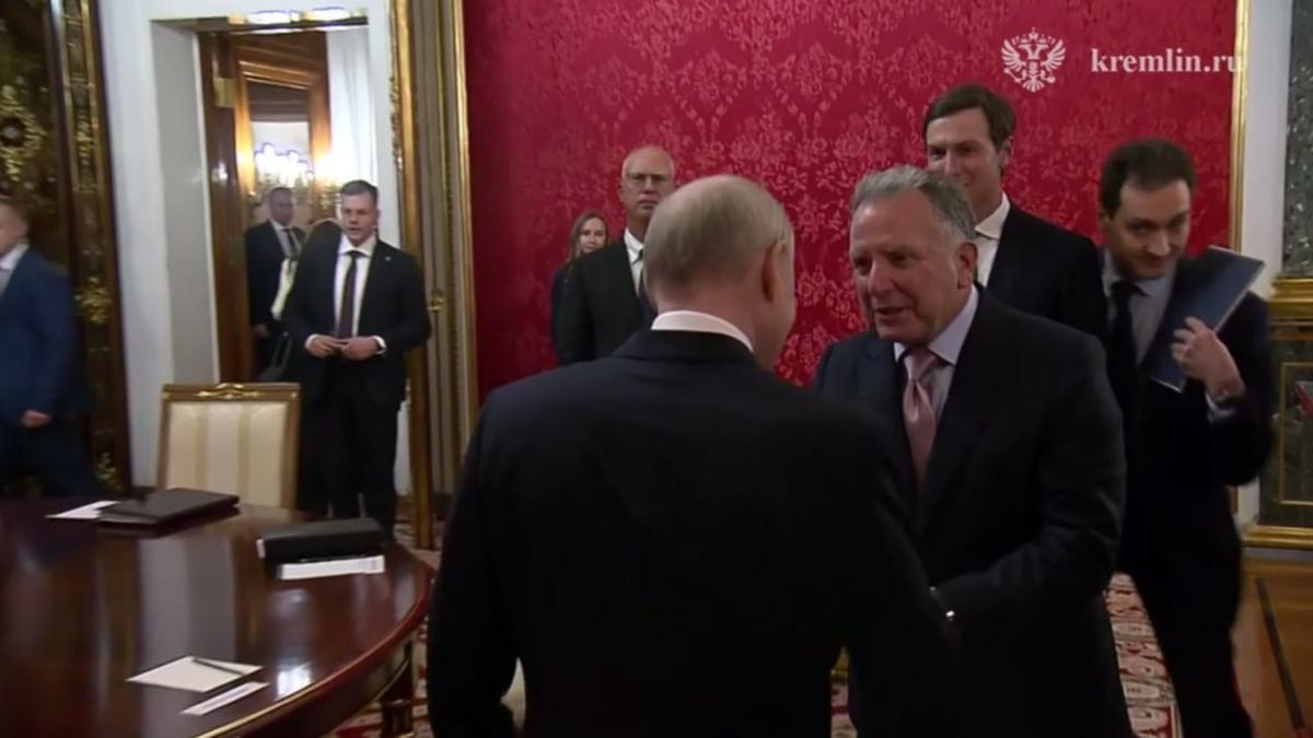 Скриншот видео: Кремль