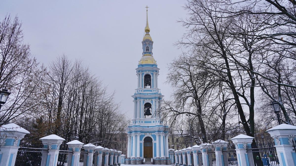 Закончил петербургский морской корпус