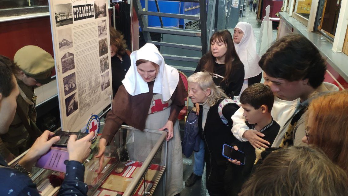 В Петербурге открылась выставка «Трамваи милосердия Первой мировой»