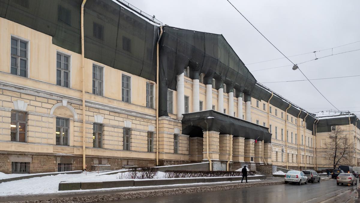 Сотрудник РНБ требует проверить руководство на предмет мошенничества