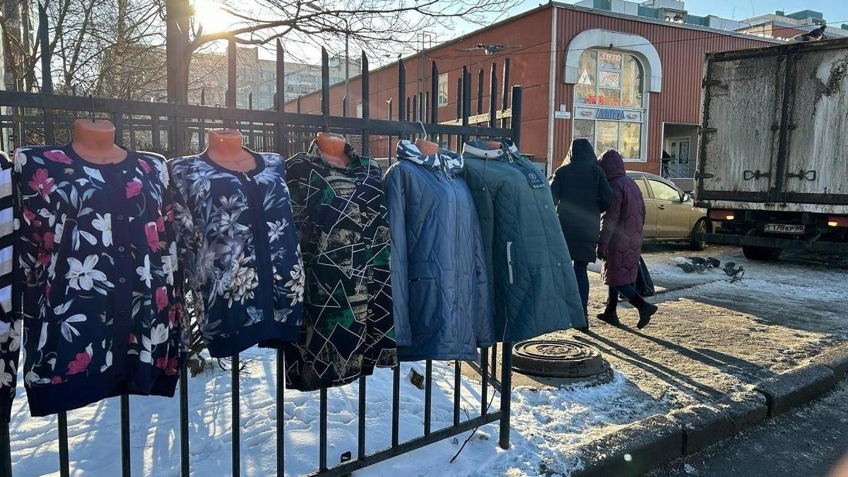 У нелегальных торговцев в Петербурге за год изъяли товары на 150 миллионов рублей