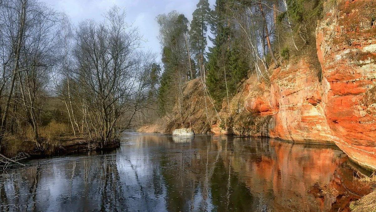 Жители Сиверского оспорят в суде документ, позволяющий застроить спуск к пещерам на реке Оредеж