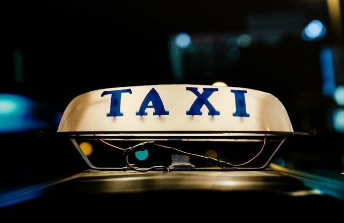 «Мужское государство» атаковало петербургский сервис такси «Таксовичкоф»