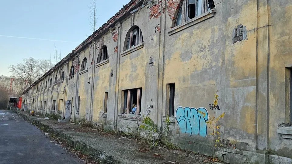 Бадаевские склады на Киевской улице реконструируют под многофункциональный комплекс