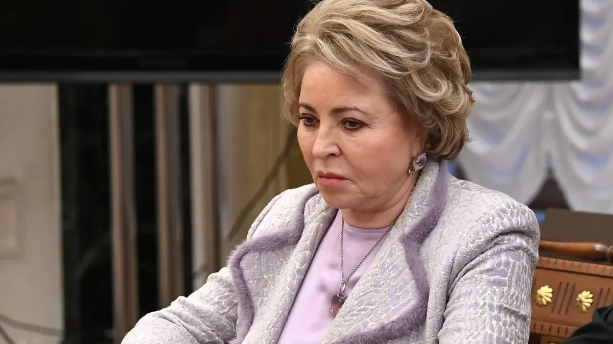 Спикер Совфеда Матвиенко встретила Пасху в новом храме в Приморском районе