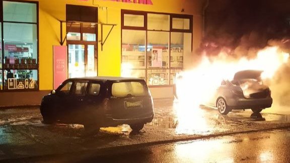 На Ярославском проспекте загорелся автомобиль