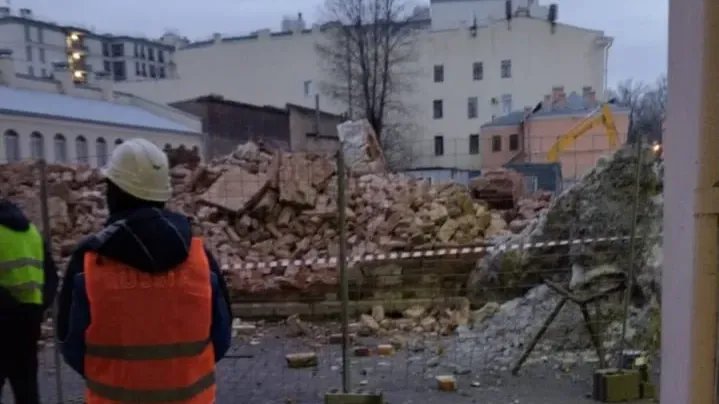 Застройщик не смог отсудить 1,5 млн компенсаций у защитников домов на проспекте Бакунина