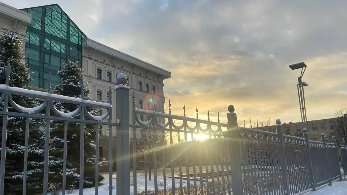 «Мы изучили сто томов обвинения»: Горсуд Петербурга ещё на три месяца продлил меру пресечения в виде содержания под стражей фигурантам дела «Весны»*