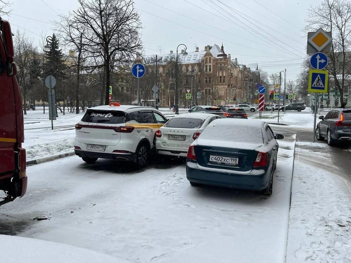 Фото: «Мегаполис | ДТП и ЧП»