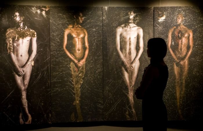 Сложность и многообразие человеческой сущности на выставке в Эрарте