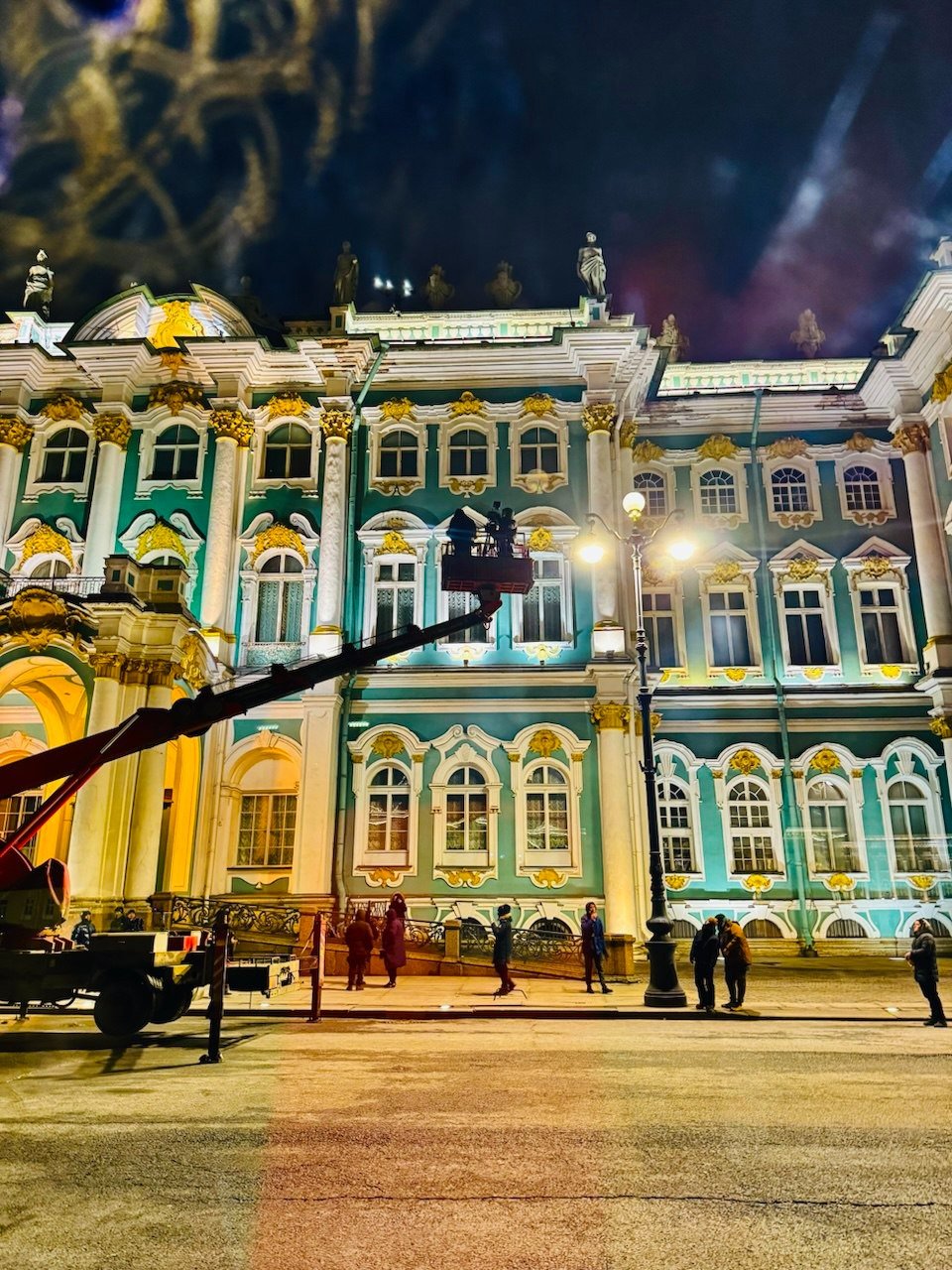 Съёмки на Дворцовой площади. Фото: из личного архива Радды Новиковой