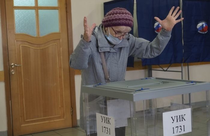 Как в Петербурге началось голосование на выборах в ЗакС и Госдуму