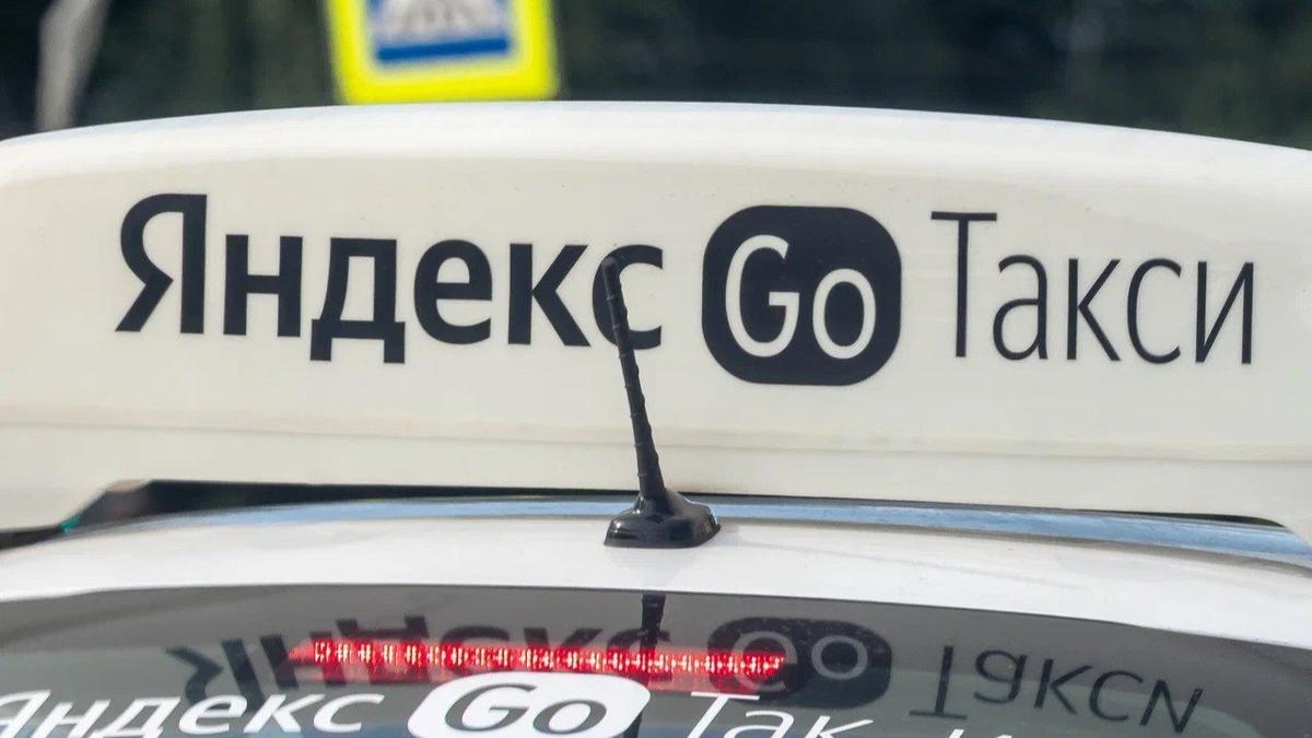 Петербургские таксисты раскритиковали закон об обязательной локализации автопарка