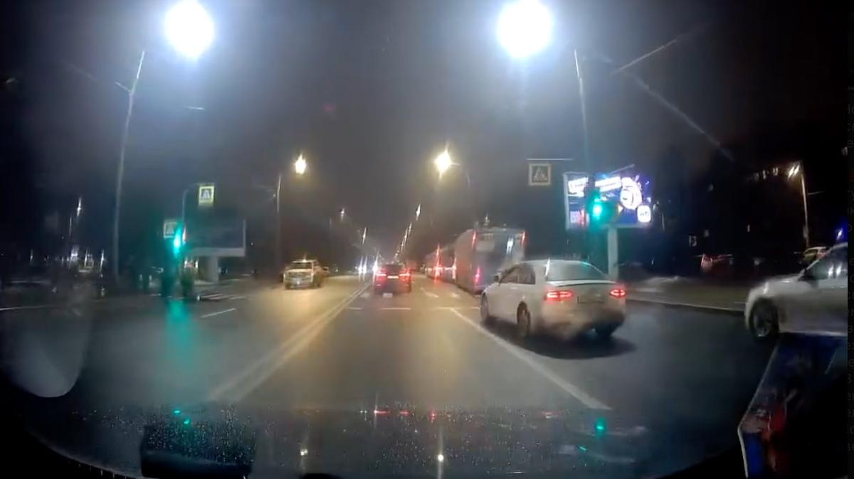 На Новоизмайловском проспекте «Тойота» наехала на подростка