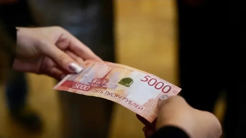 На Пискарёвке блокадница передала более 200 тысяч рублей мошенникам