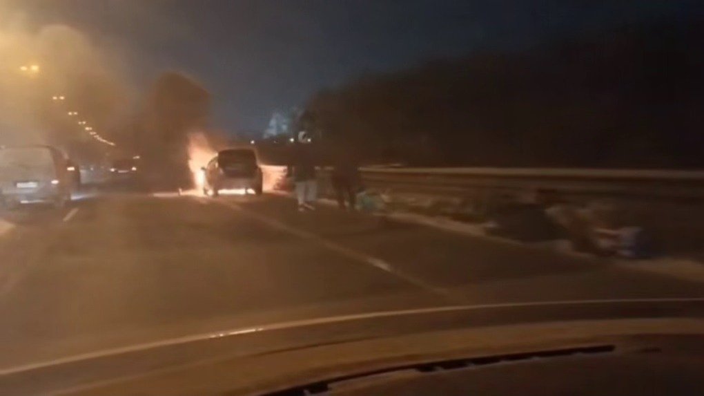 Скриншот видео: «Мегаполис»