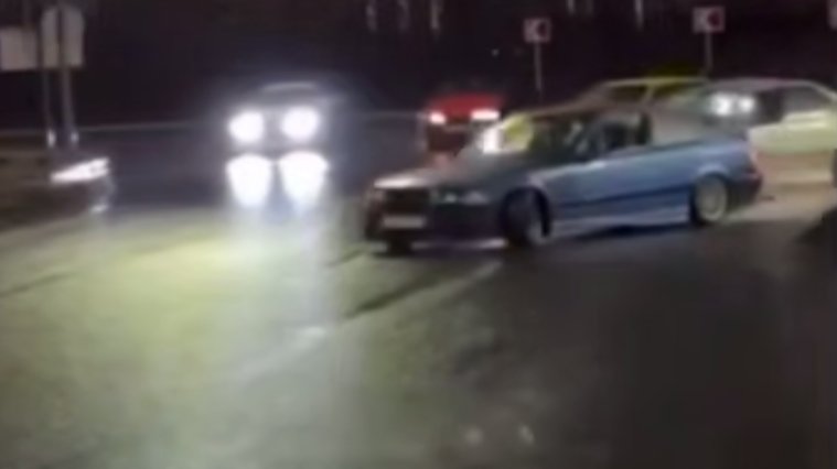 Полиция задержала ночных дрифтеров, устроивших заезды в Петербурге и Ленобласти