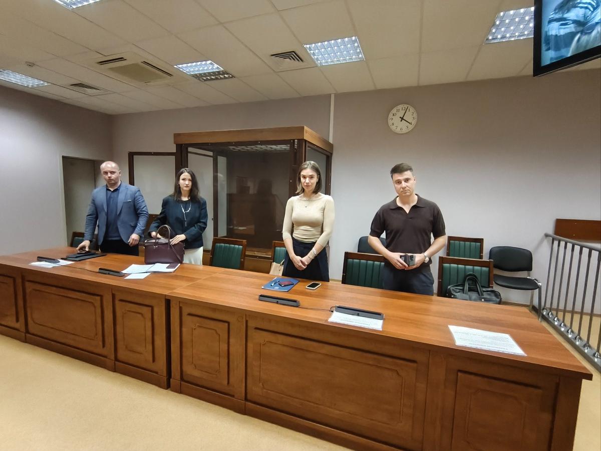 Адвокаты осуждённых (слева направо): Евгений Баландин, Анастасия Пилипенко, Мария Зырянова и Михаил Шиолашвили. Фото: Катерина Иванова / МР7
