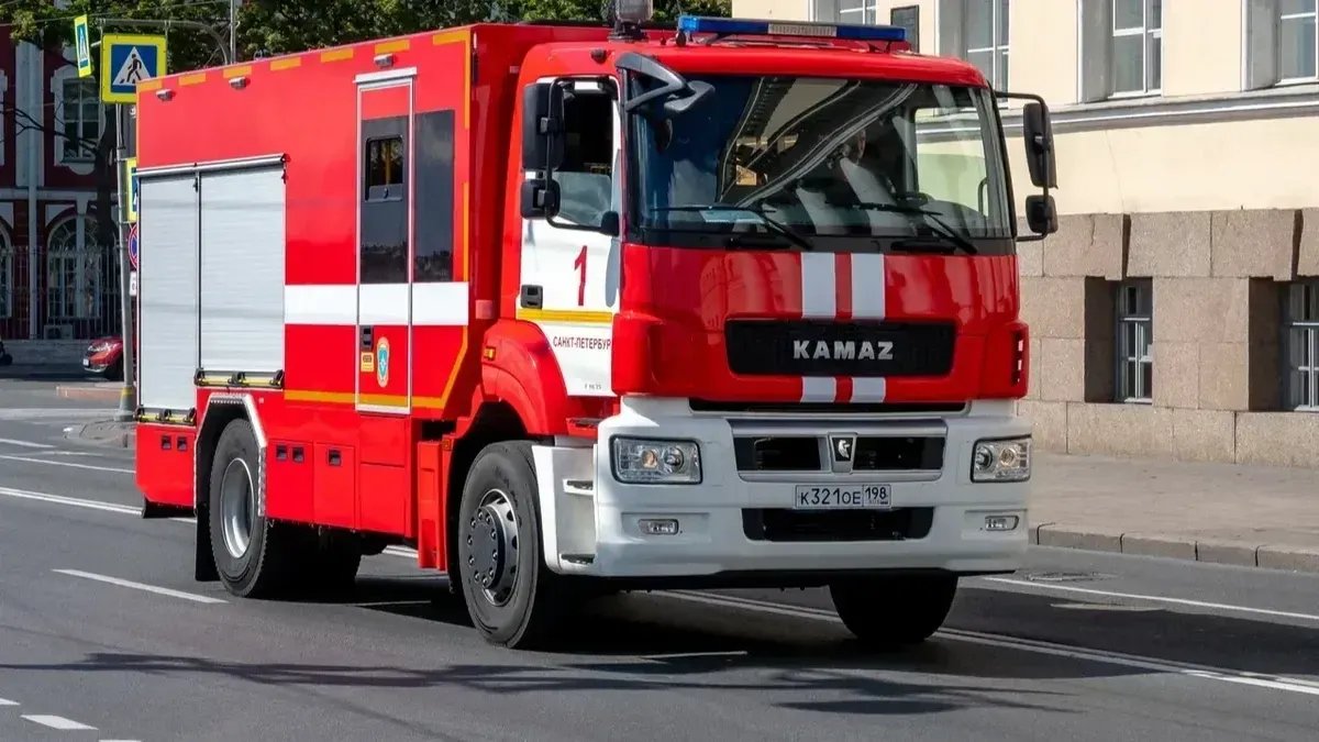 Женщина пострадала в квартирном пожаре в Калининском районе