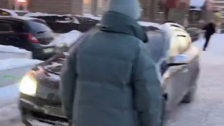 Скриншот видео: Госавтоинспекция Петербурга и Ленобласти