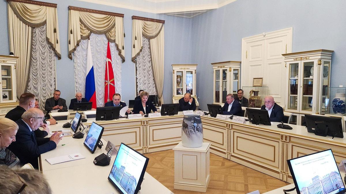 Фото: пресс-служба ЗакСа Петербурга