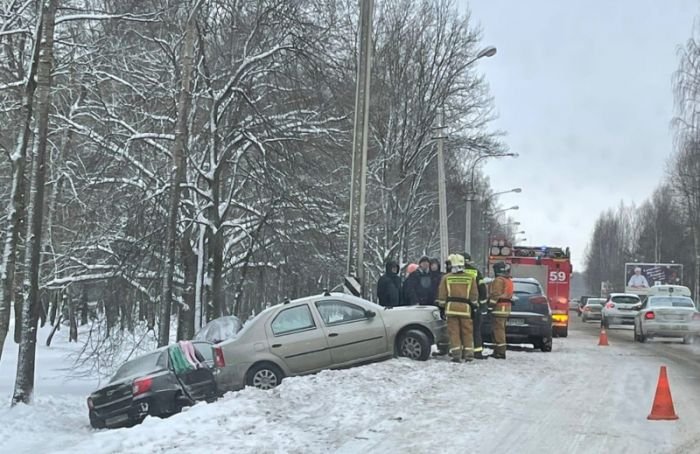 Сразу несколько аварий случилось сегодня на Приморском шоссе