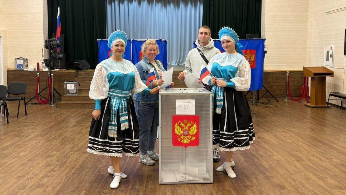 Фото: Леноблизбирком