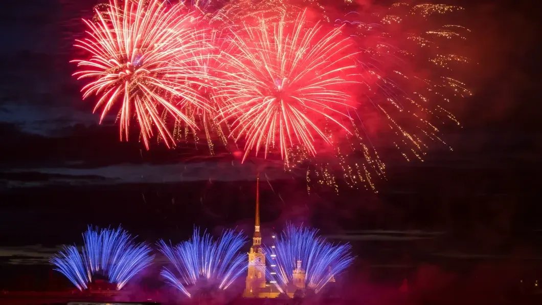 Вице-губернатор Пиотровский предупредил о возможной отмене новогоднего салюта в Петербурге