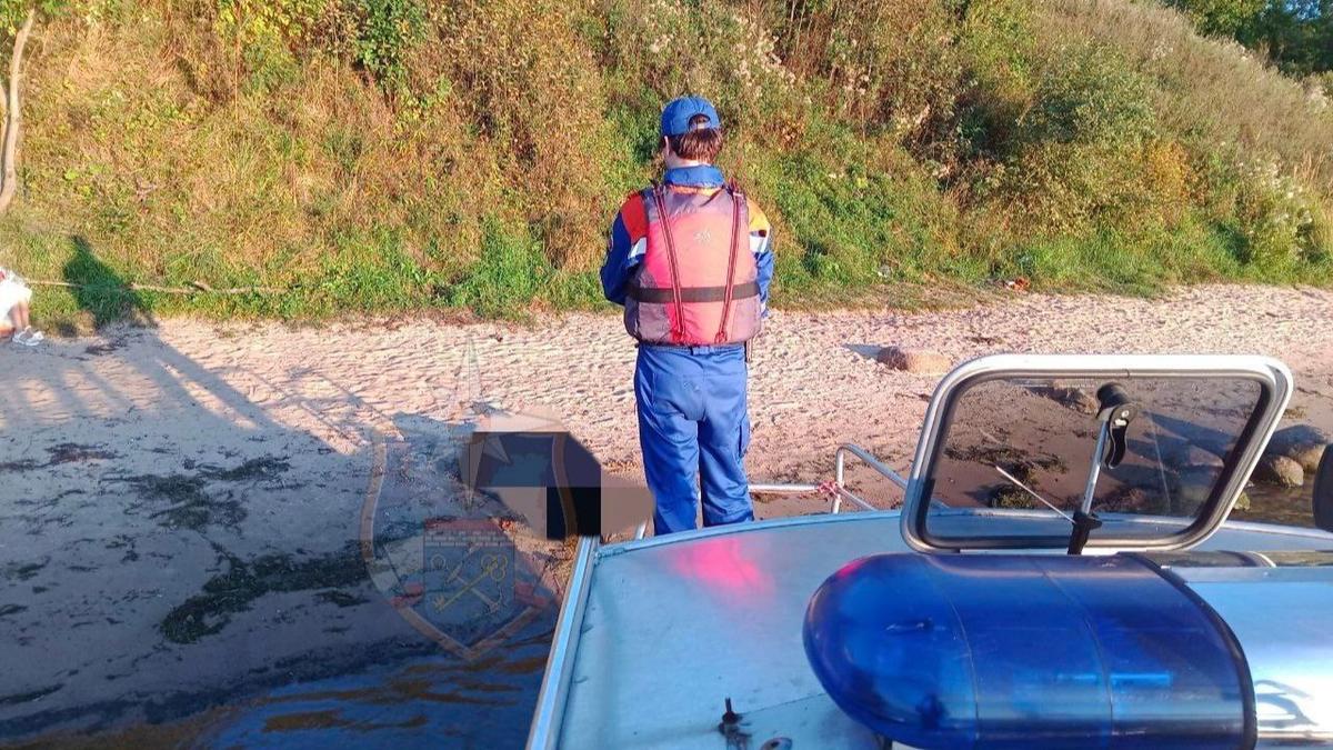 Из Невы в Отрадном извлекли тело мужчины