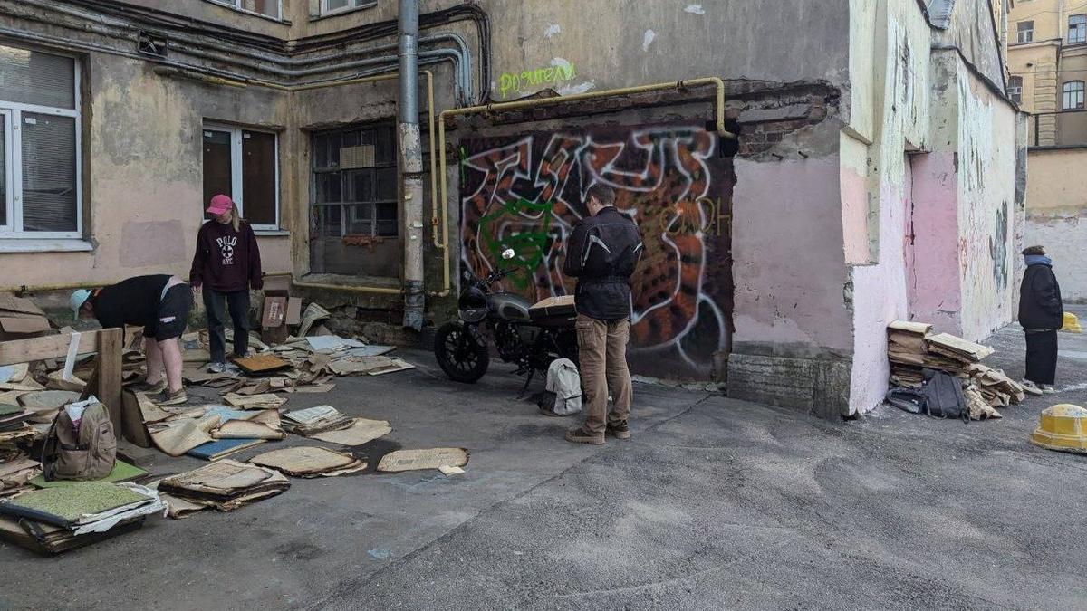 Фото: «Двери с помоек»
