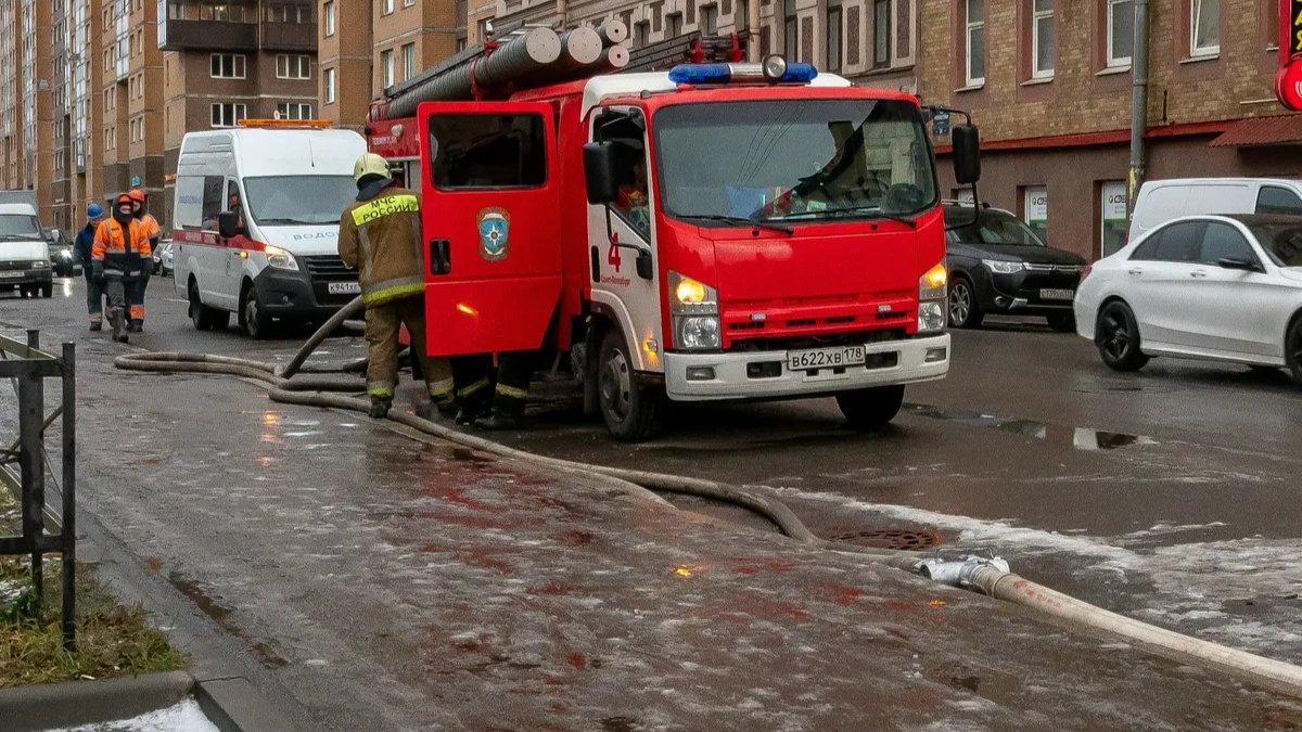 Квартирный пожар на Наличной улице унёс жизнь женщины