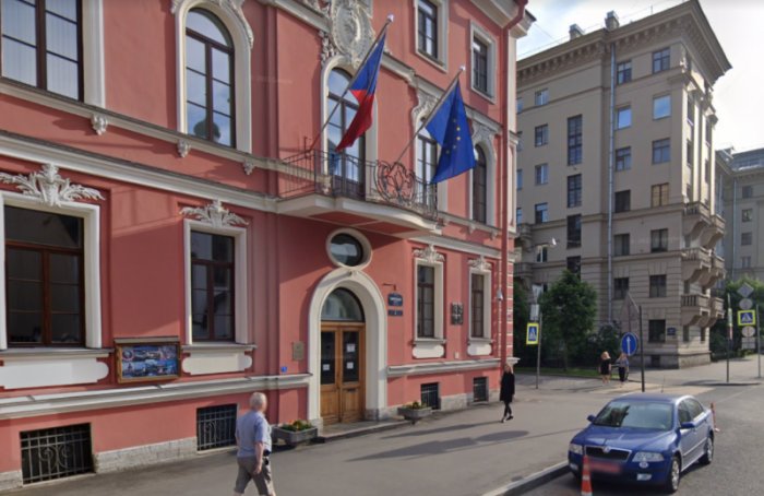 Какие консульства закрылись, а какие продолжают работать в Петербурге
