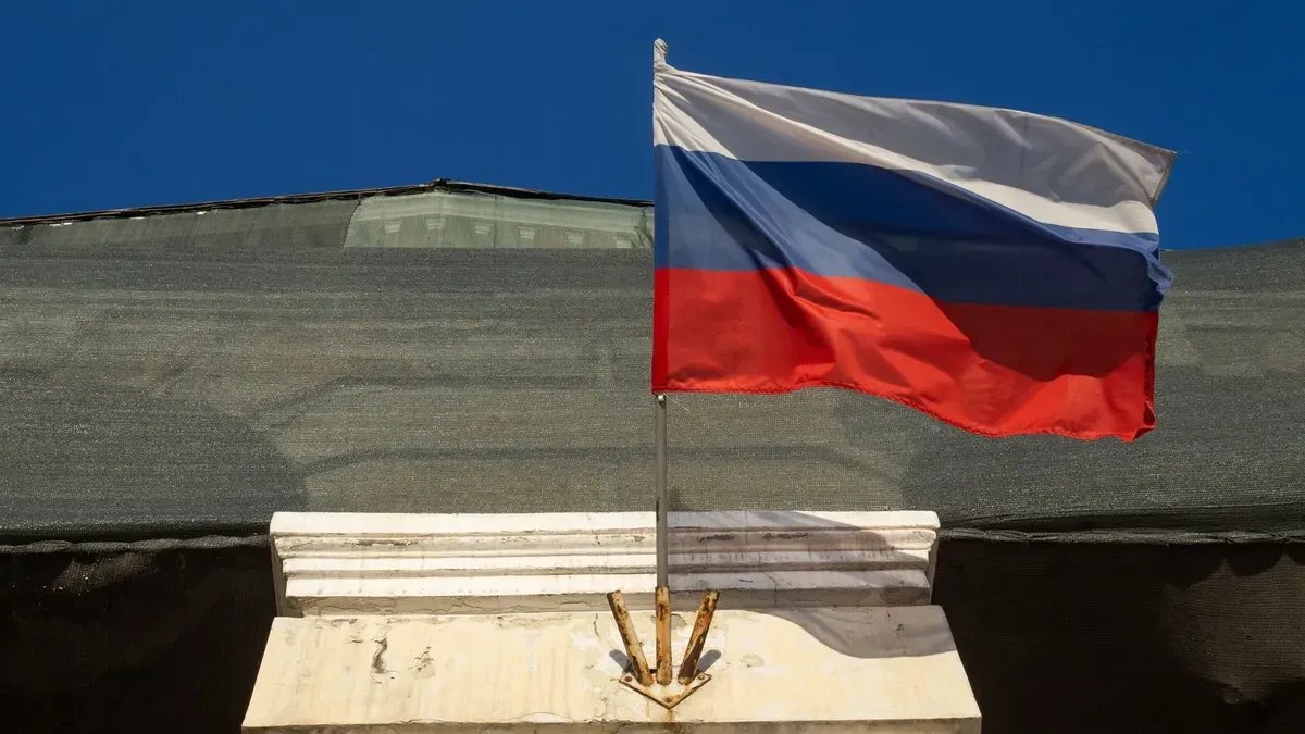 «Реальность, в которой мы побеждаем»: Беглов поздравил петербуржцев с Днём России