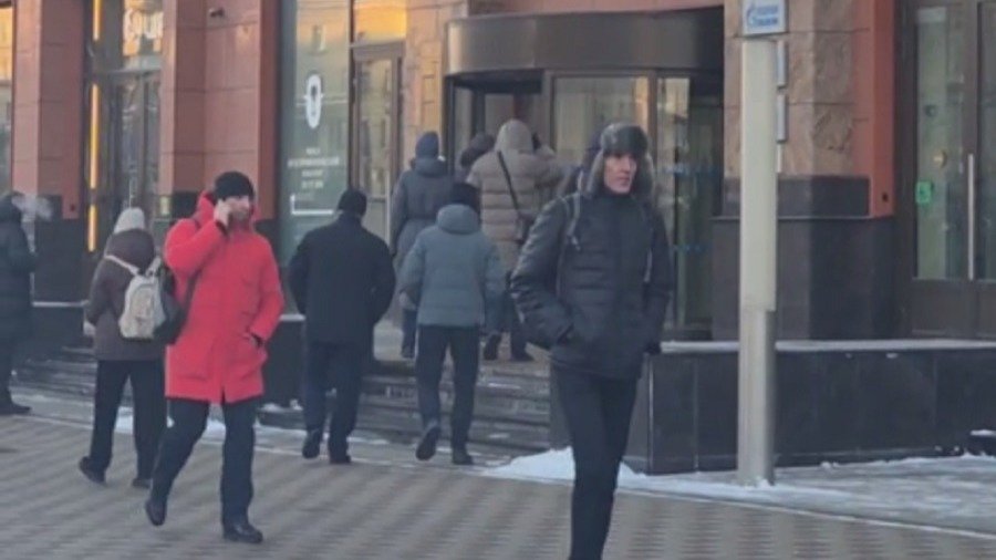 Скриншот видео: MR7