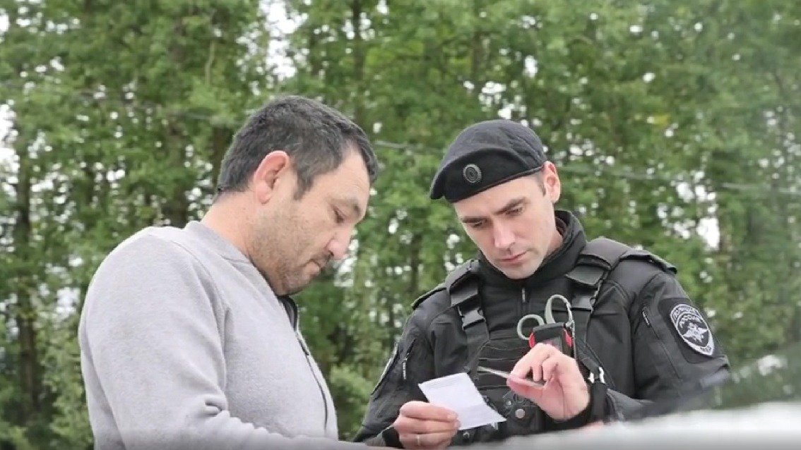 Скриншот видео: ГУ МВД по Петербургу и Ленобласти