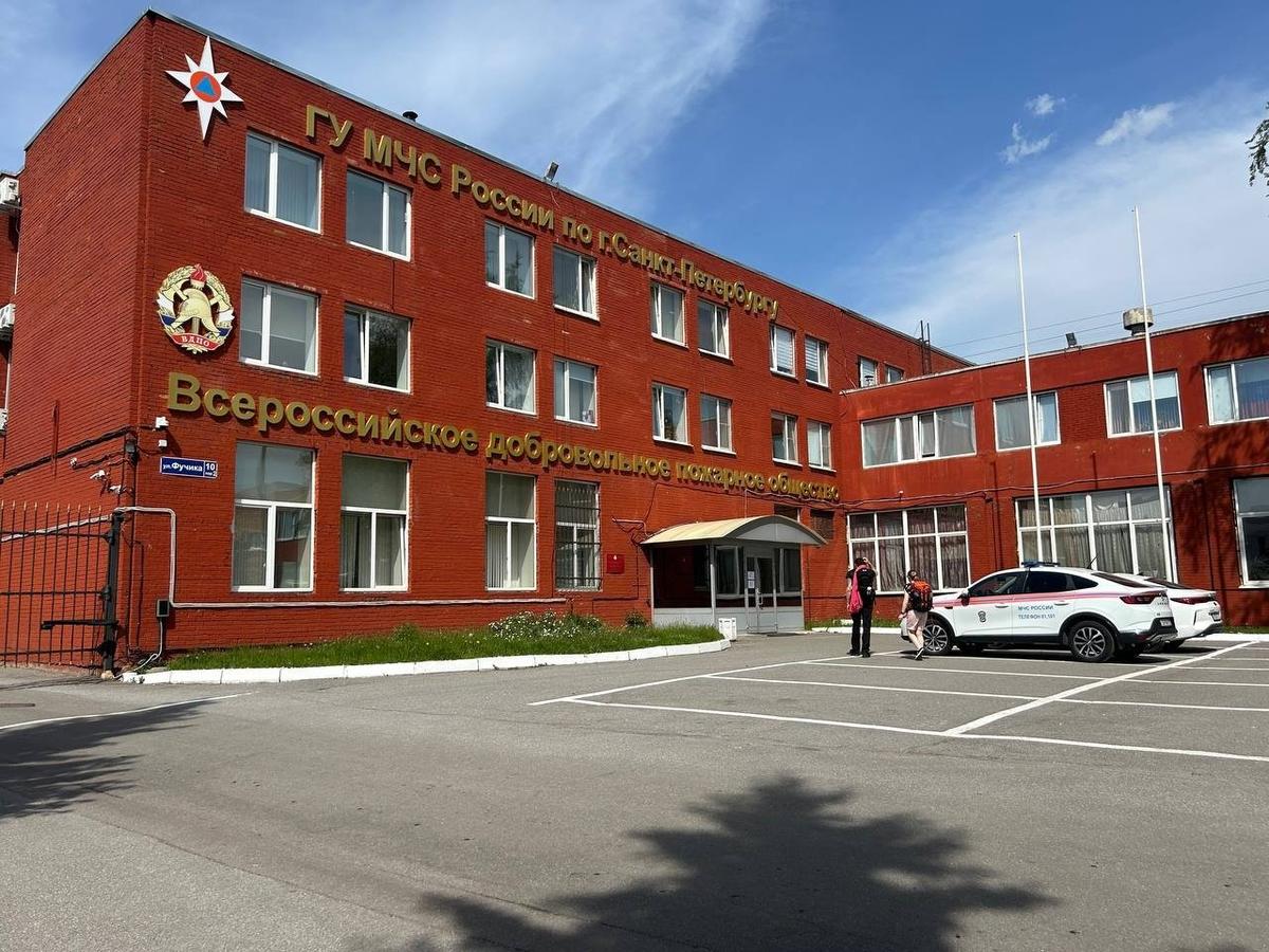 Здание на улице Фучика, 10. Фото: Дарья Дмитриева / МР7