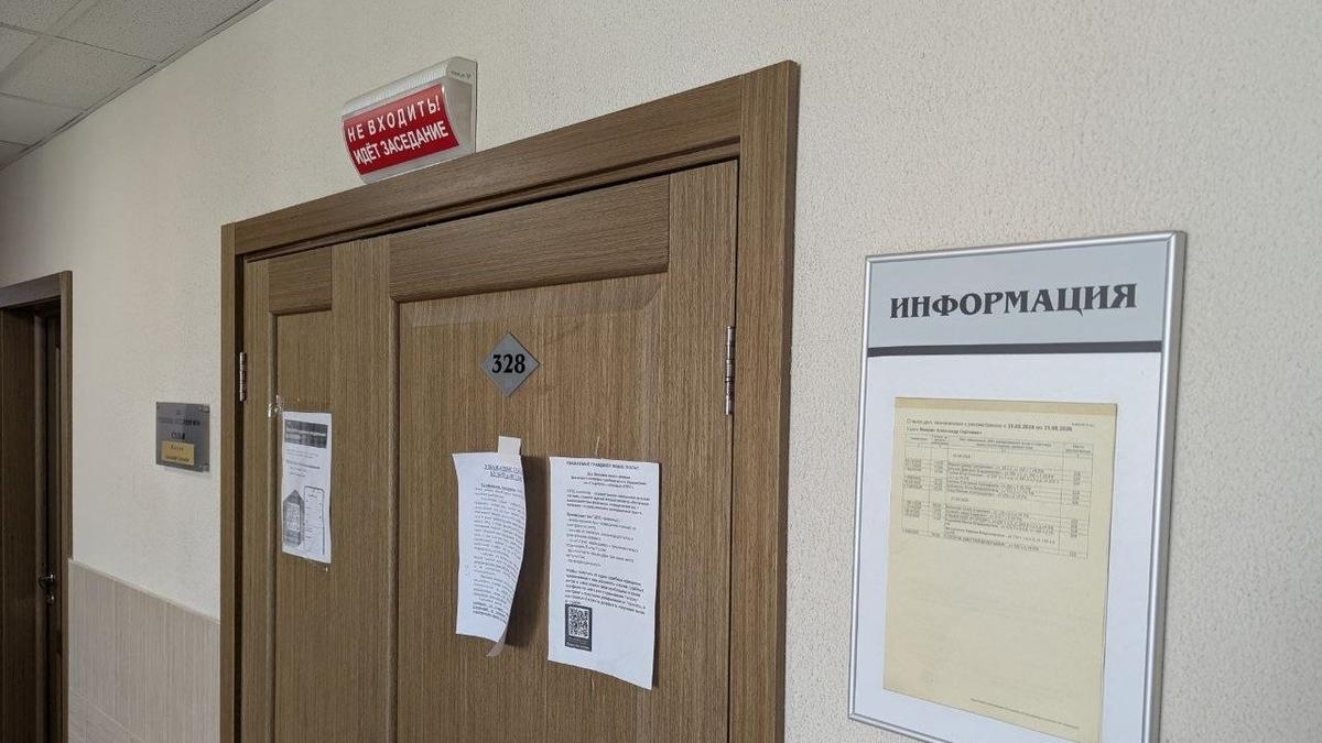 «У меня нет ненависти к военнослужащим»: обвиняемого в «фейках об армии» Егора Гуляева допросили в суде