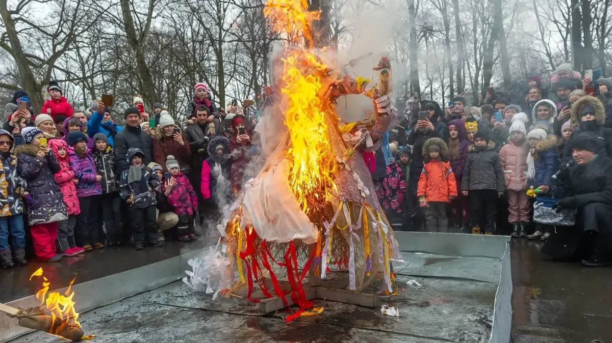 С блинами, чучелом и танцами: как отметят Масленицу в Петербурге с 11 по 17  марта | 10.03.2024 | Санкт-Петербург - БезФормата