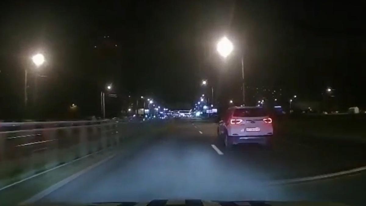 Нетрезвого лихача задерживали со стрельбой за опасную езду по проспекту Испытателей