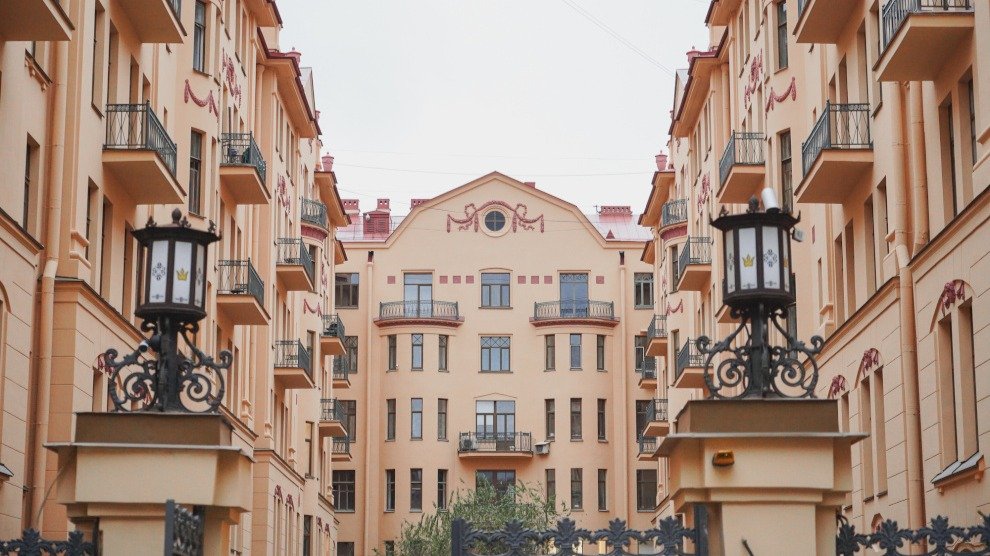 Фото: Смольный