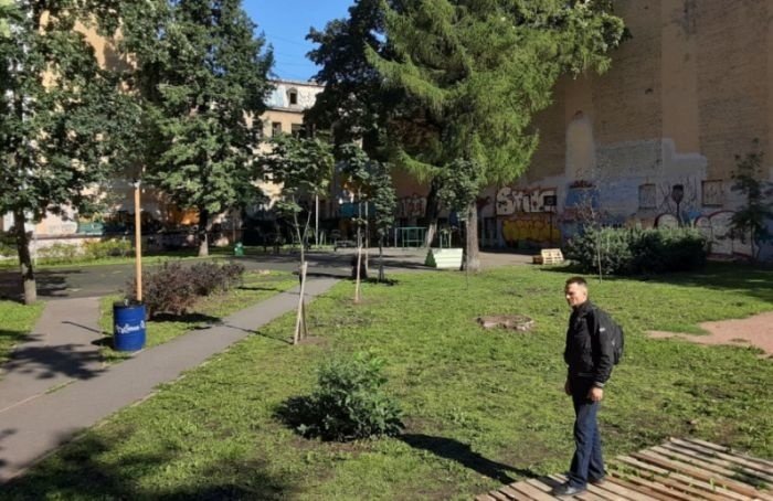 В Петербурге появятся Вишневый сад и Ультрамариновая улица
