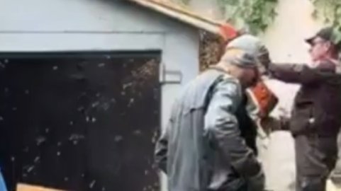 Скриншот видео: галерея «Гараж»