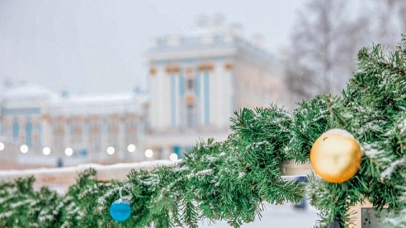 Дед Мороз будет принимать письма от детей на катке в Пушкине с 17 декабря